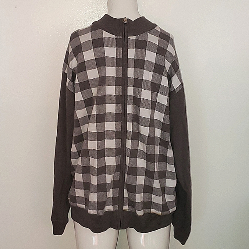 *Sweater/Jacket